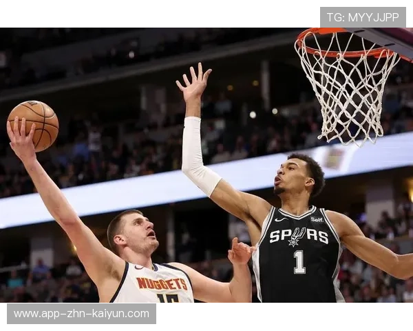 丹佛掘金比赛推进，尼古拉约基奇掌控方向